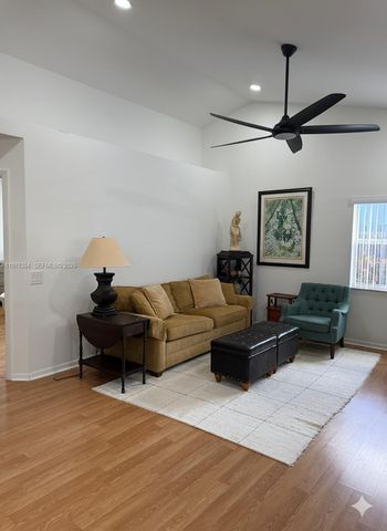 2704 Pinewood Ct 0, Davie, FL 33328