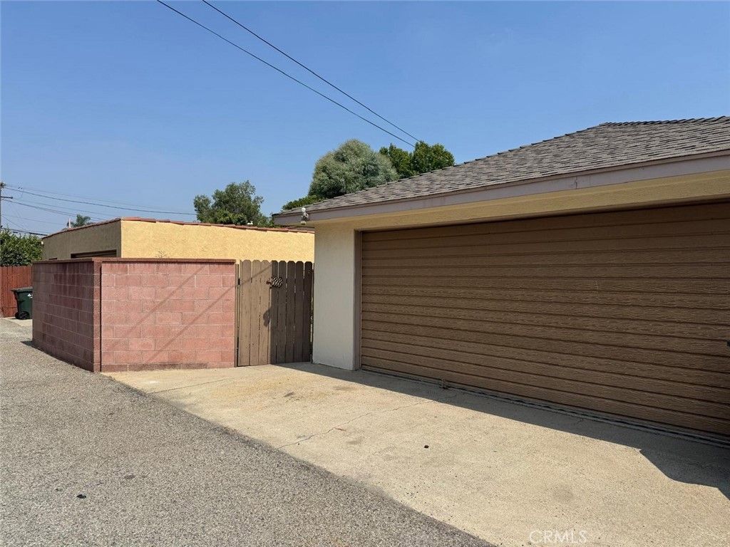 Image 22 of property listing at 7814 4th Street, Downey, CA 90241