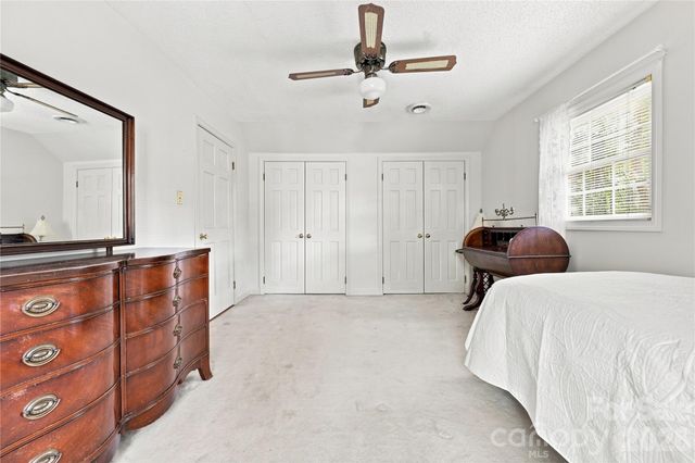 604 Whittington Place, Statesville, NC 28677