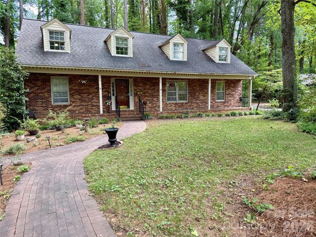 604 Whittington Place, Statesville, NC 28677
