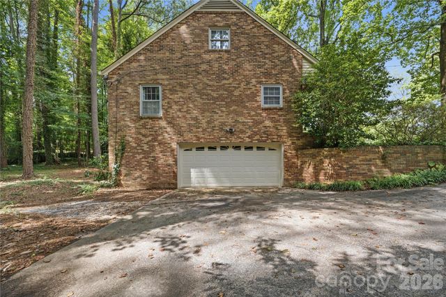 604 Whittington Place, Statesville, NC 28677