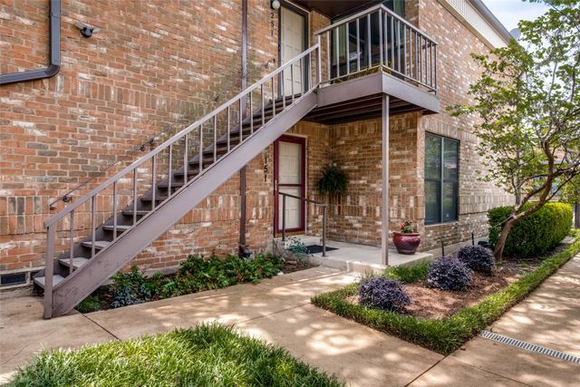 4933 Skillman Street 151, Dallas, TX 75206