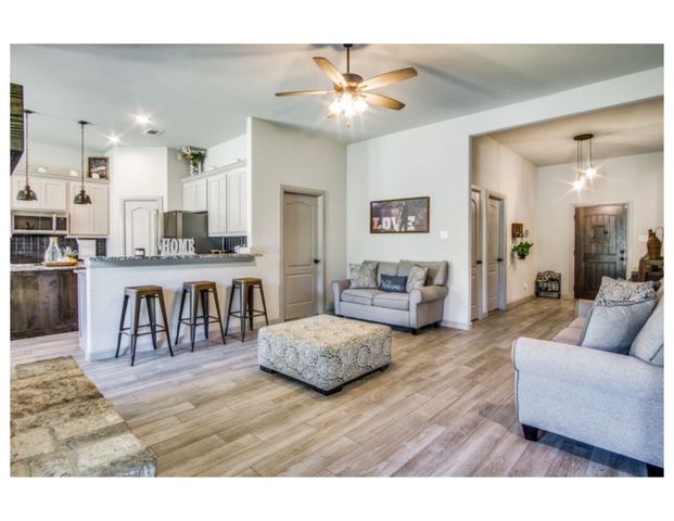 116 Grey Hound Lane, Poolville, TX 76487