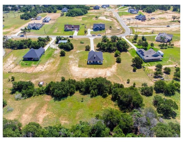116 Grey Hound Lane, Poolville, TX 76487
