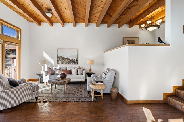 33 Mesa Encantado 236, Santa Fe, NM 87506