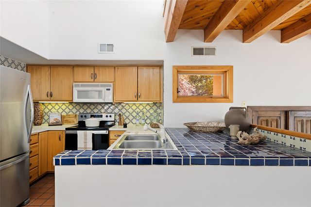 33 Mesa Encantado 236, Santa Fe, NM 87506