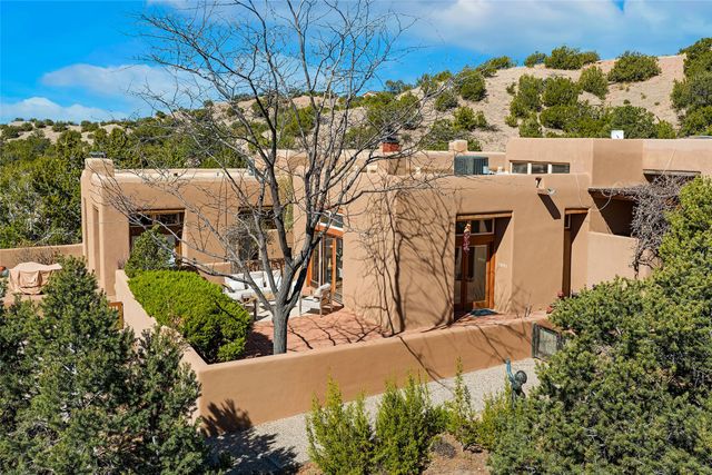 33 Mesa Encantado 236, Santa Fe, NM 87506