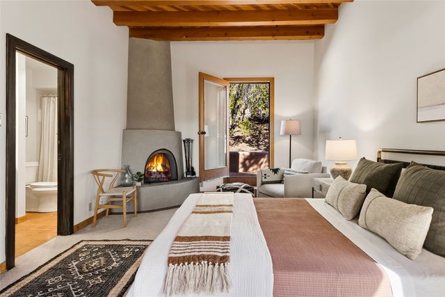 33 Mesa Encantado 236, Santa Fe, NM 87506