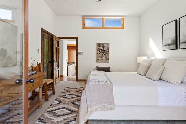 33 Mesa Encantado 236, Santa Fe, NM 87506