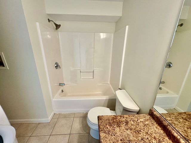 80 Rogers St 503, Lowell, MA 01852