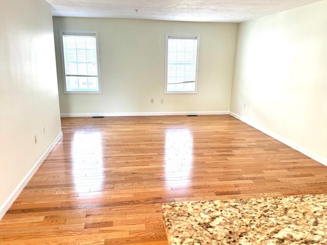 80 Rogers St 503, Lowell, MA 01852