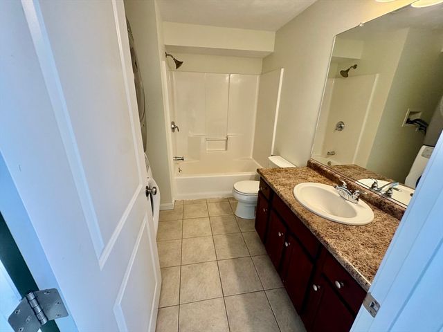 80 Rogers St 503, Lowell, MA 01852