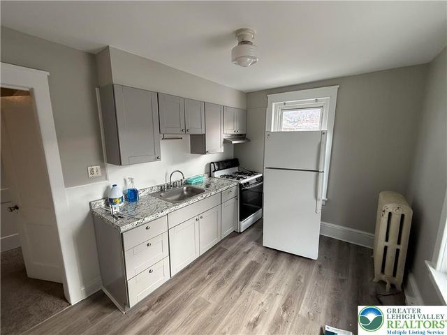 1052 Seneca Street 2, Fountain Hill Boro, PA 18015