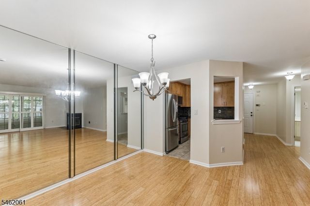 1403 Stoneridge Cir, Helmetta Boro, NJ 08828