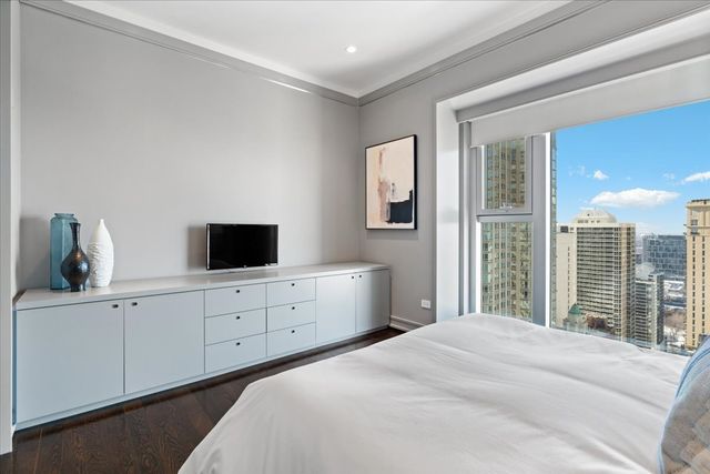 77 E WALTON Street 25D, Chicago, IL 60611