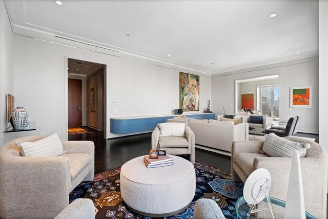 77 E WALTON Street 25D, Chicago, IL 60611