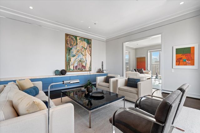 77 E WALTON Street 25D, Chicago, IL 60611