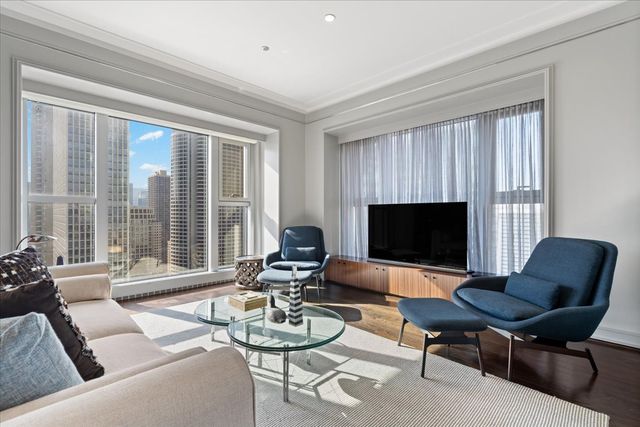 77 E WALTON Street 25D, Chicago, IL 60611