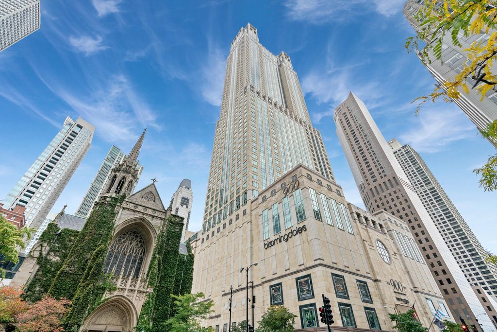 77 E WALTON Street 25D, Chicago, IL 60611