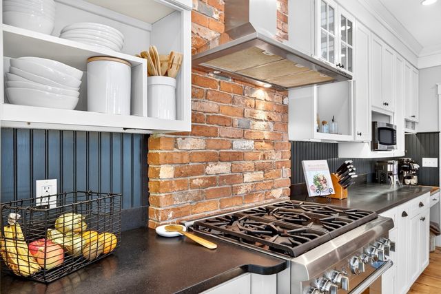 18 Broad St, Newburyport, MA 01950