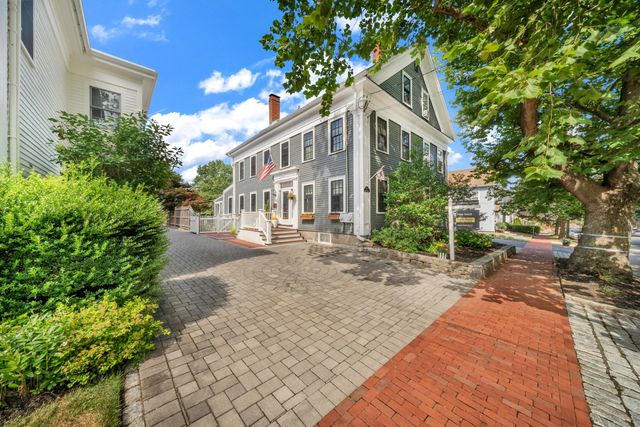 18 Broad St, Newburyport, MA 01950