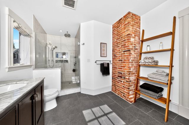 18 Broad St, Newburyport, MA 01950