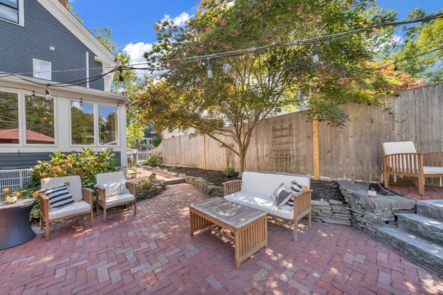 18 Broad St, Newburyport, MA 01950