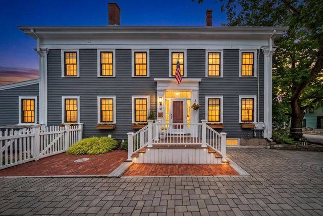 18 Broad St, Newburyport, MA 01950