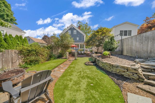 18 Broad St, Newburyport, MA 01950