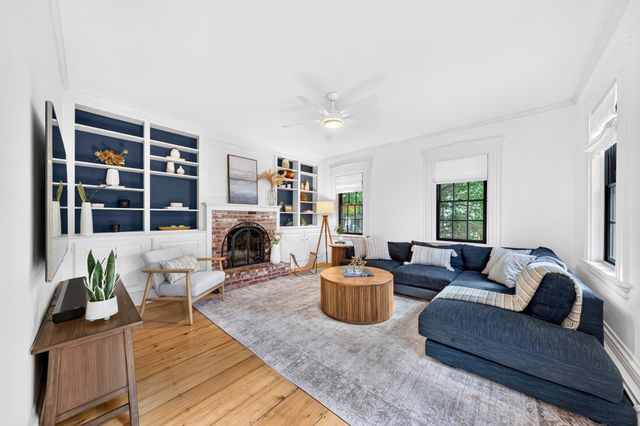 18 Broad St, Newburyport, MA 01950