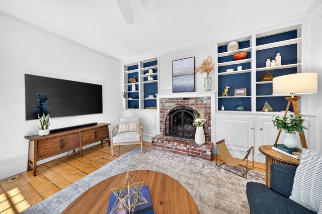 18 Broad St, Newburyport, MA 01950