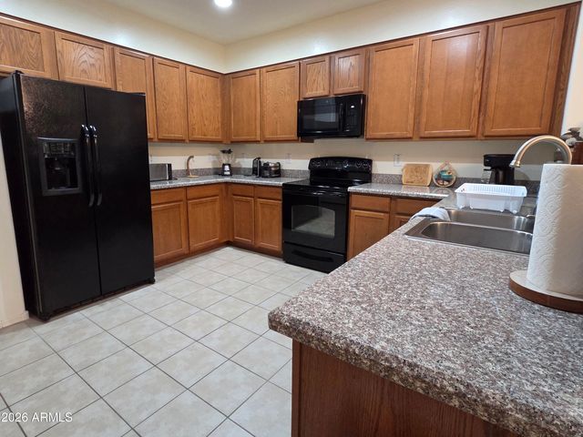 17853 W DESERT WIND Drive, Goodyear, AZ 85338