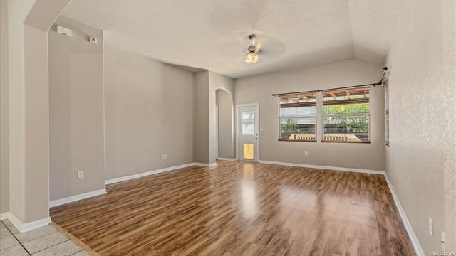 6026 Cielo Rnch, San Antonio, TX 78218