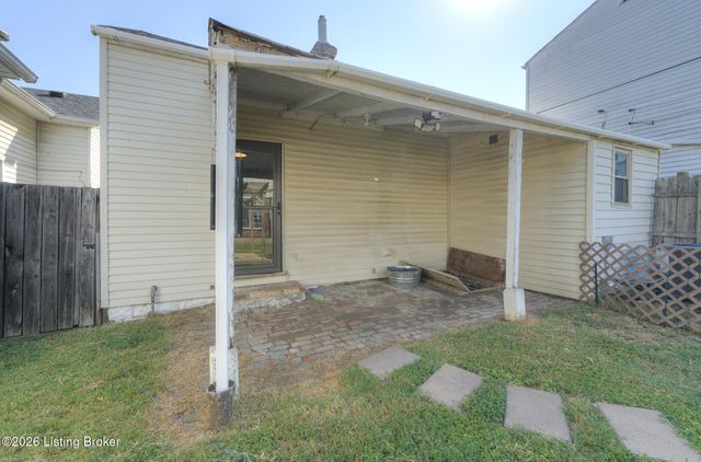 1140 Reutlinger Ave, Louisville, KY 40204