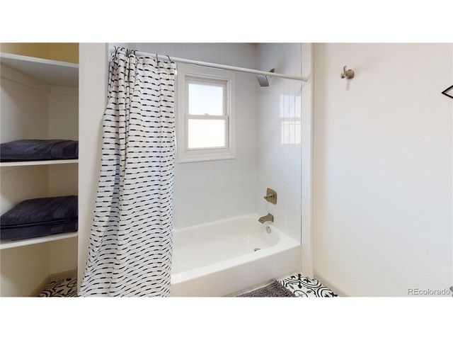 5005 W 1st Ave, Denver, CO 80219