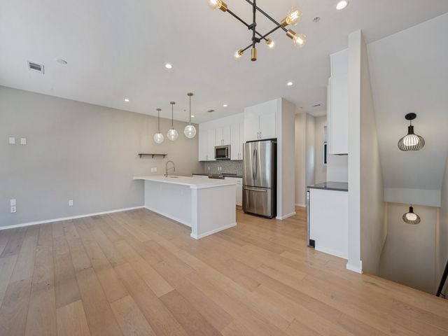 6028 Hudson Street 2, Dallas, TX 75206