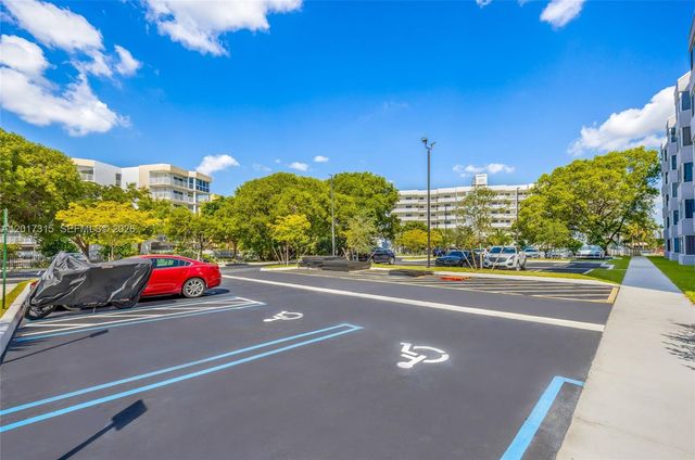250 180th Dr 352, Sunny Isles Beach, FL 33160