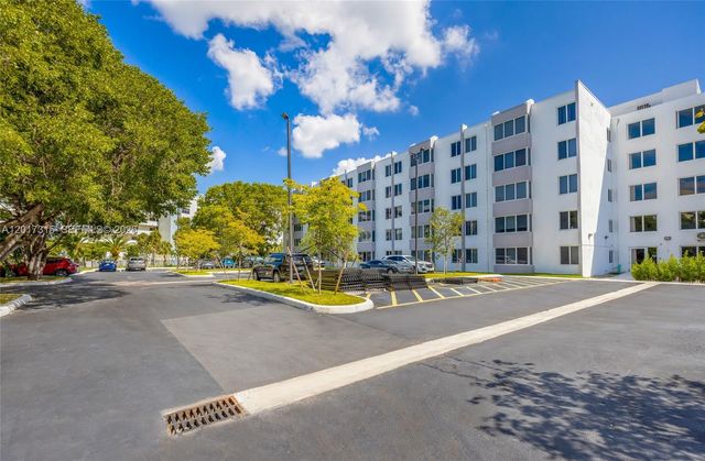 250 180th Dr 352, Sunny Isles Beach, FL 33160