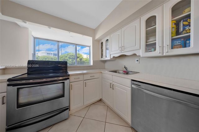 250 180th Dr 352, Sunny Isles Beach, FL 33160