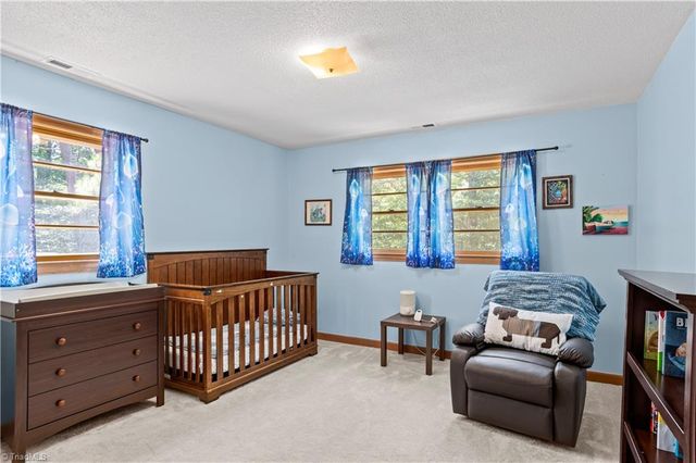6605 Harrell Drive, Pfafftown, NC 27040