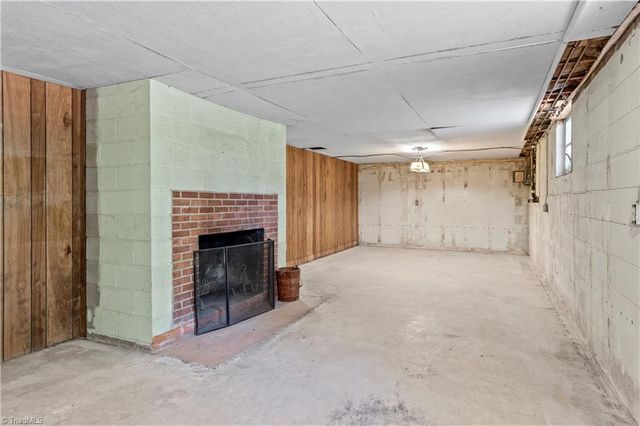 6605 Harrell Drive, Pfafftown, NC 27040