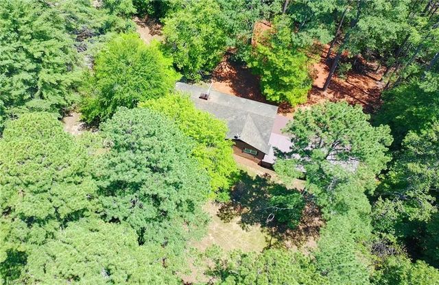 6605 Harrell Drive, Pfafftown, NC 27040