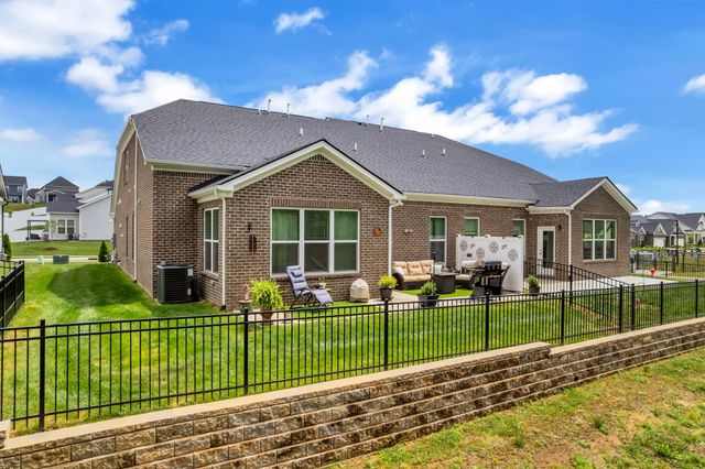 1453 Autumn Leaf Ln, Mount Juliet, TN 37122