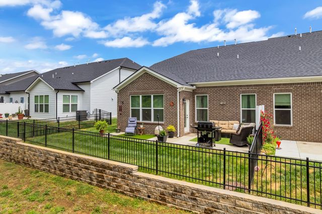 1453 Autumn Leaf Ln, Mount Juliet, TN 37122