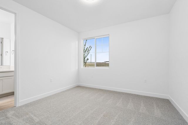 6522 W Galileo Drive Lot1032, Visalia, CA 93277