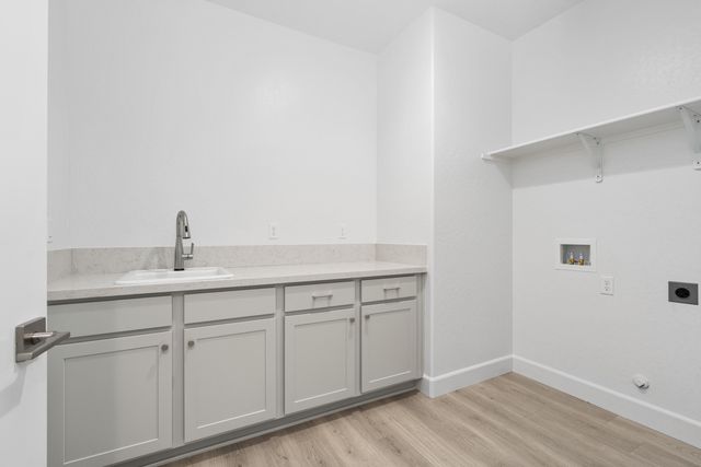 6522 W Galileo Drive Lot1032, Visalia, CA 93277