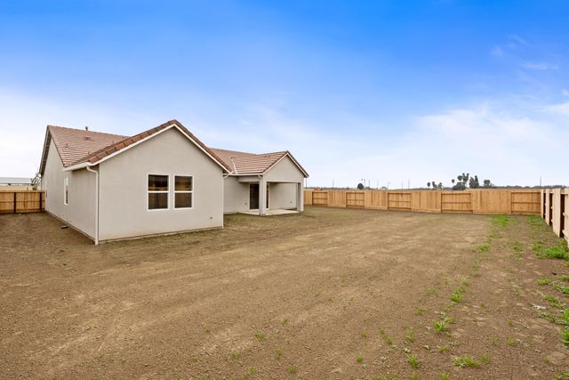 6522 W Galileo Drive Lot1032, Visalia, CA 93277