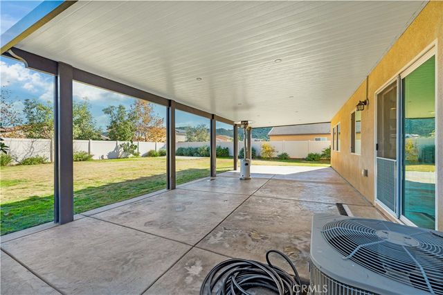 29382 Marblewood Court, Winchester, CA 92596