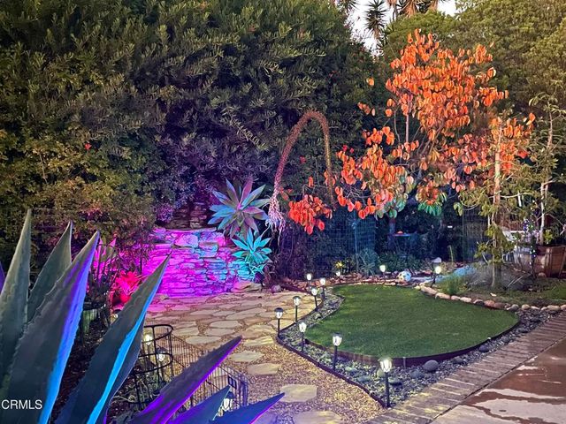 1231 Las Lomas Place, Pacific Palisades, CA 90272
