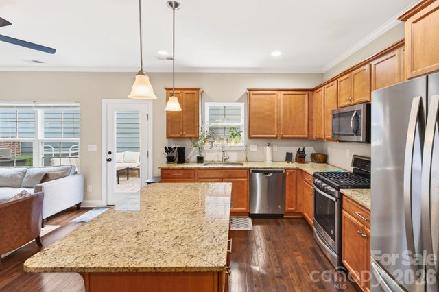 7544 Fairway Villa Circle, Denver, NC 28037